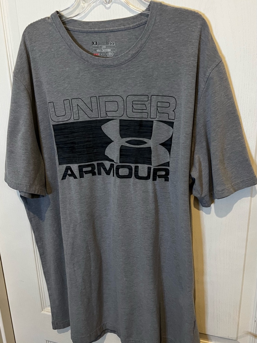 Under Armour Men's Heather Gray Short Sleeve Logo Tee